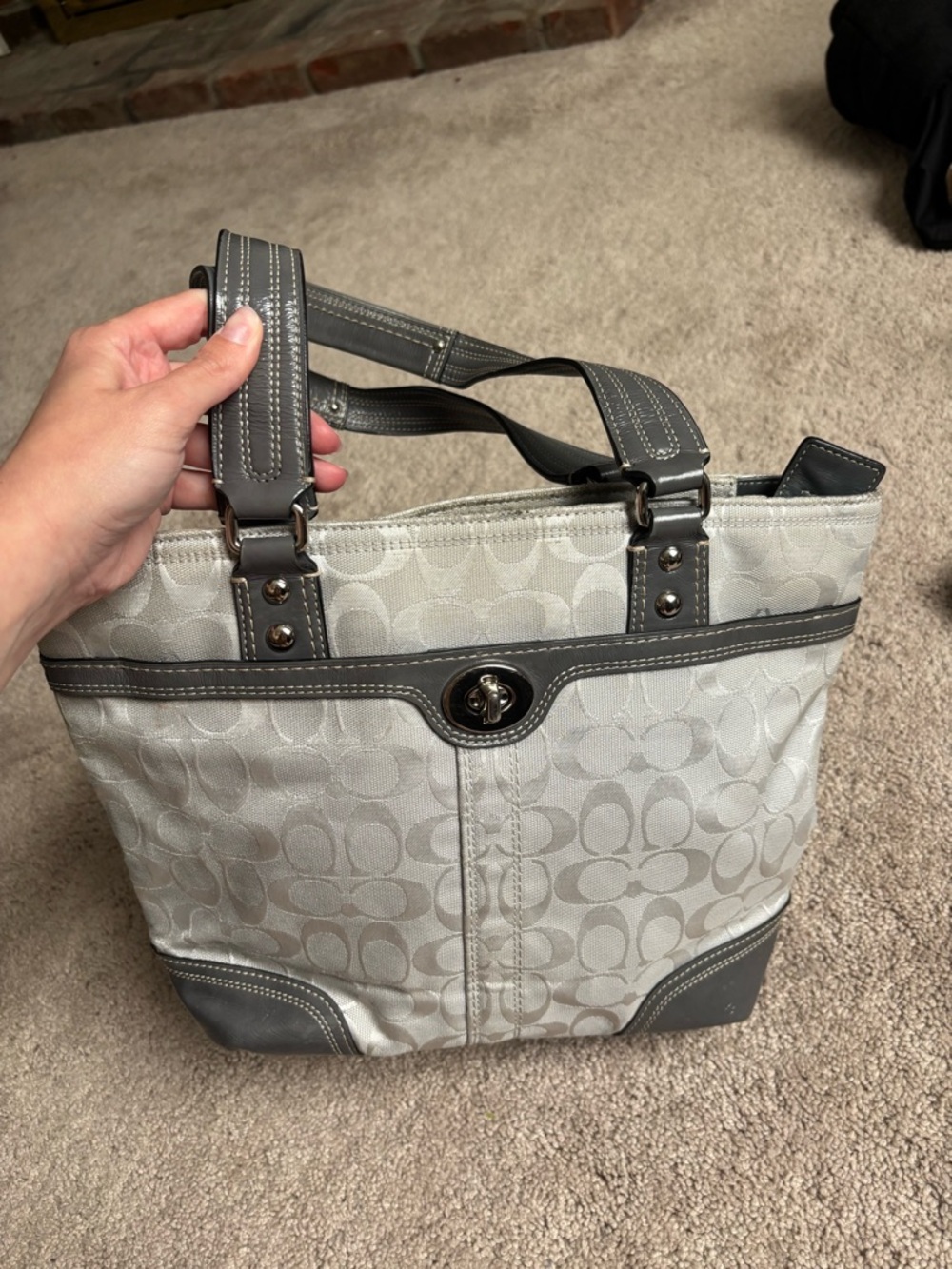 Coach - Gray Tote Bag with Turn-Lock Closure